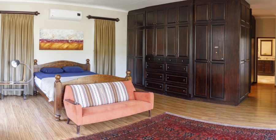 6 Bedroom Property for Sale in Ashton Western Cape